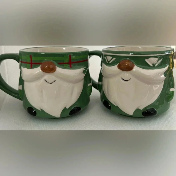 SET: 2- 3D Gnomes mugs. - Picture 11 of 12